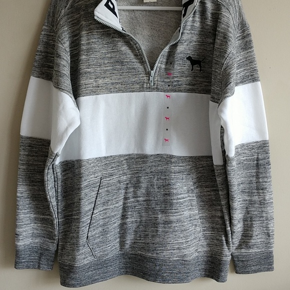 Size M🌺PINK VICTORIA'S SECRET 1/2 ZIP.nwt - Picture 3 of 7